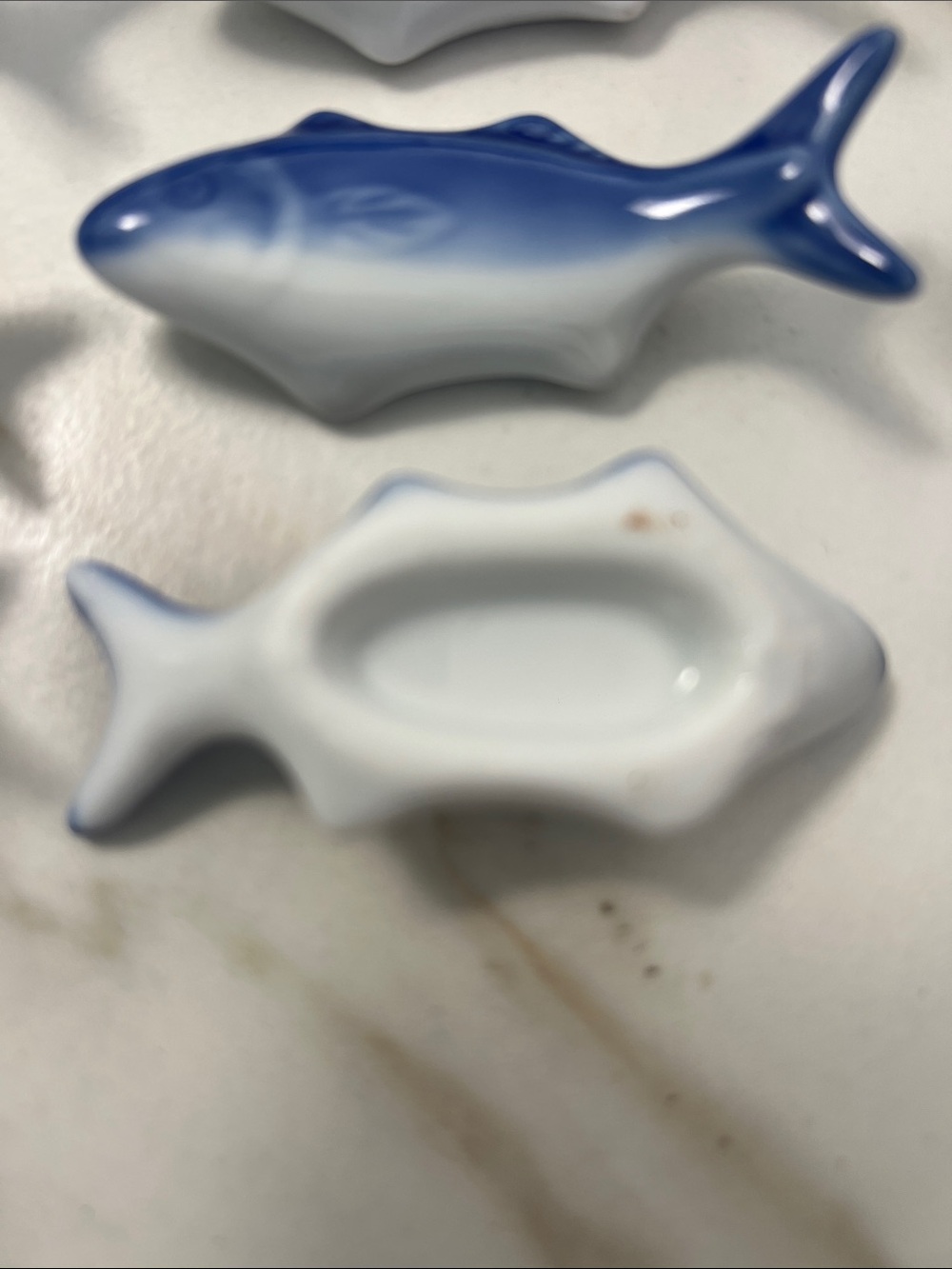 Blue Ceramic Fish chopstick rests- Set of 12 - Picture 3 of 3